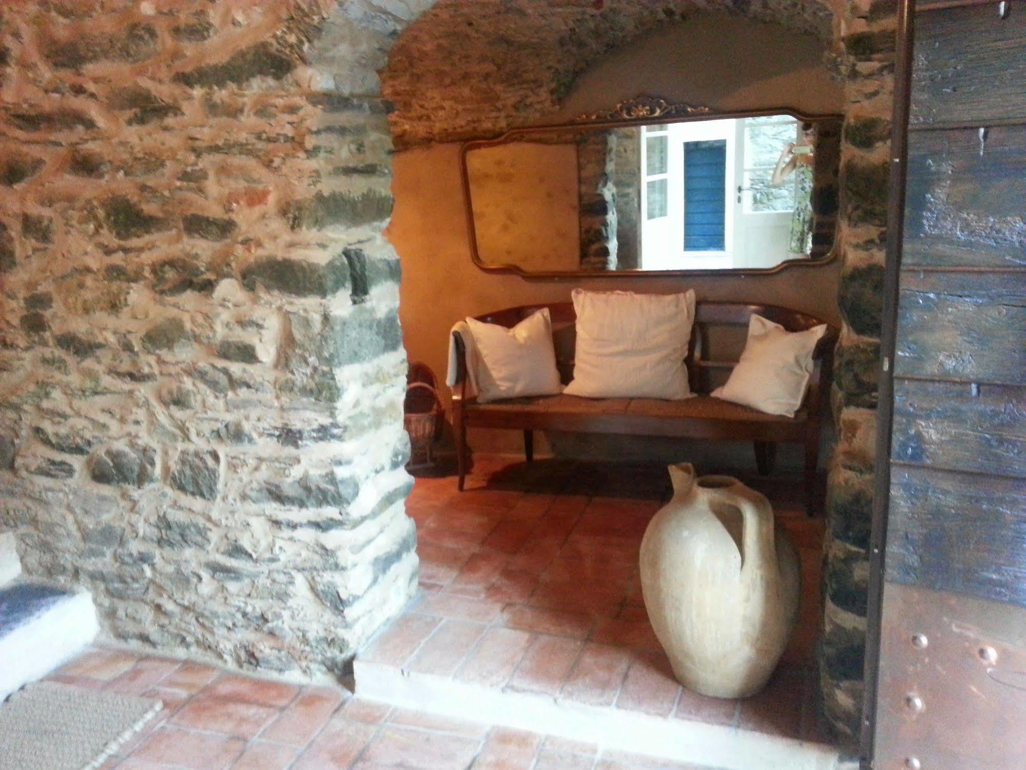 Casale Amati Country House Ortonovo Eksteriør billede